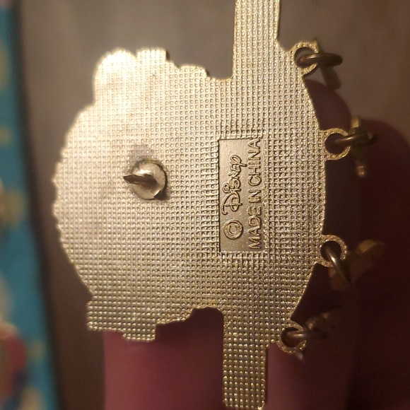 Set of 3 Disney year 2001 Pins - Picture 7 of 7